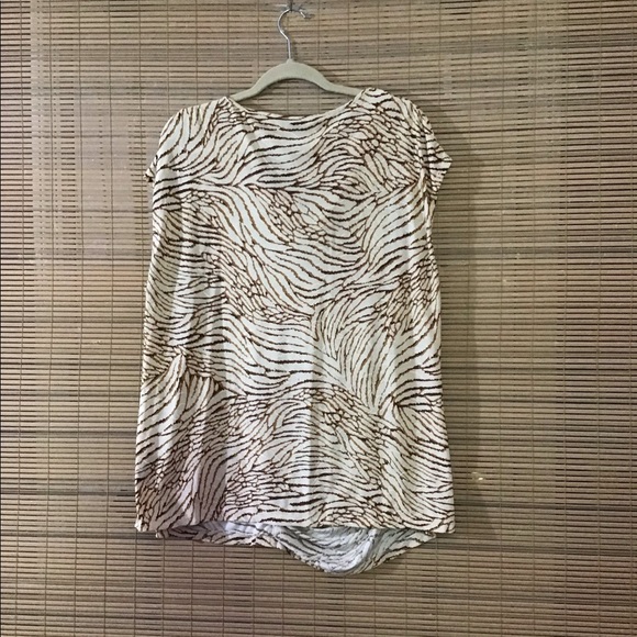 💵🍾HP🥂🍾RAFEALLA Woman. draped front blouse - Picture 8 of 13